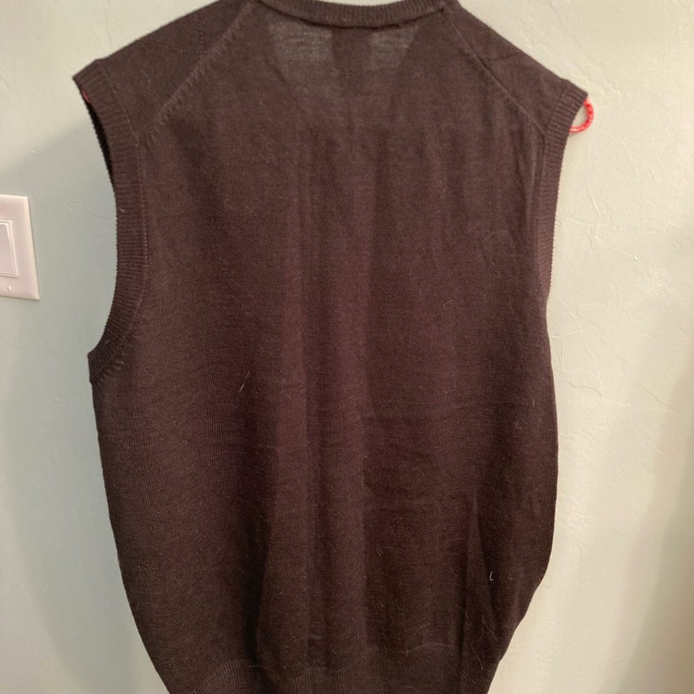 Classy preppy Dockers dark grey v-neck sweater vest - Picture 4 of 5